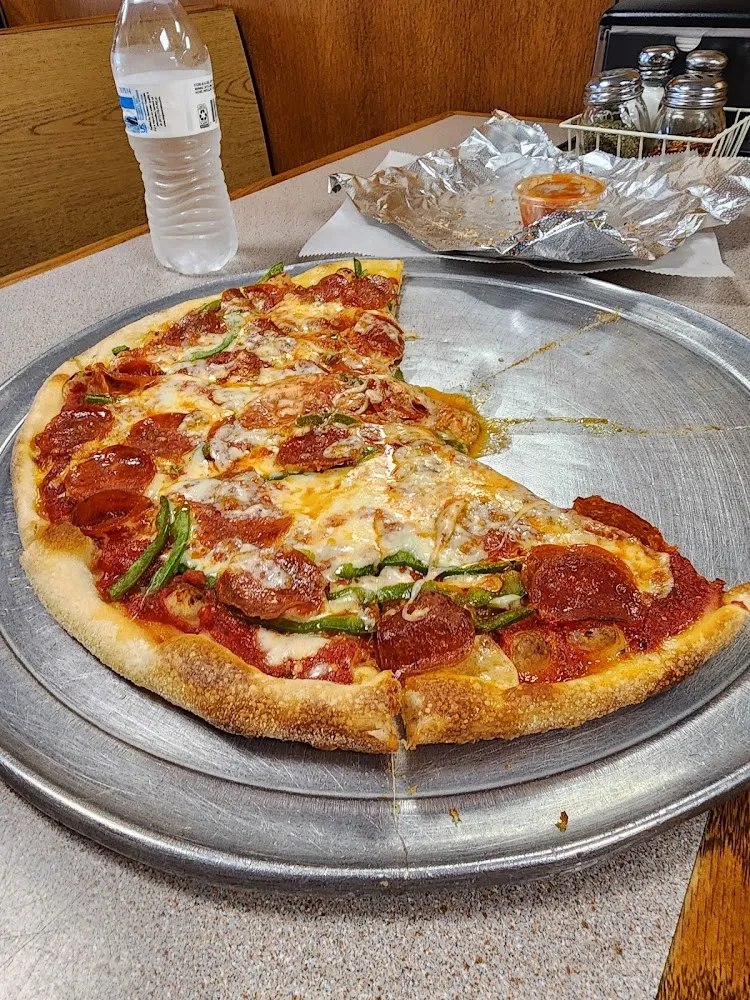 Pepperoni and Green Pepper Pizza